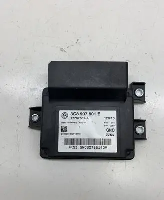 Volkswagen PASSAT B6 Hand brake control module 3C8907801E 17767601A