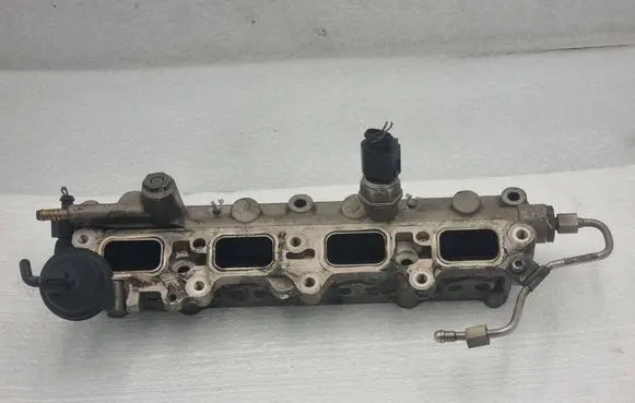 Volkswagen Golf V Fuel main line pipe GK00266