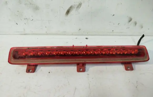 Audi A4 S4 B7 8E 8H Third/center stoplight 8H0945097