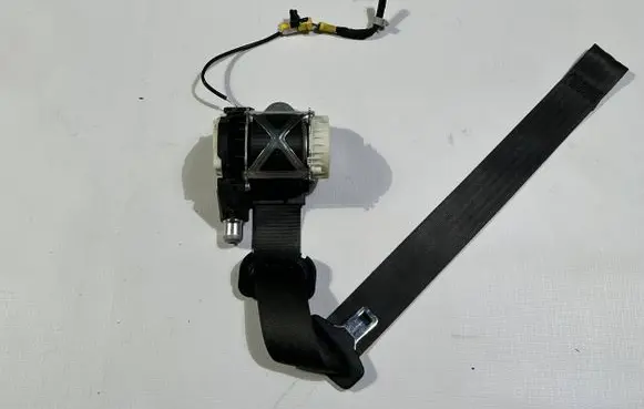 Maserati GranTurismo Front seatbelt 34041001b