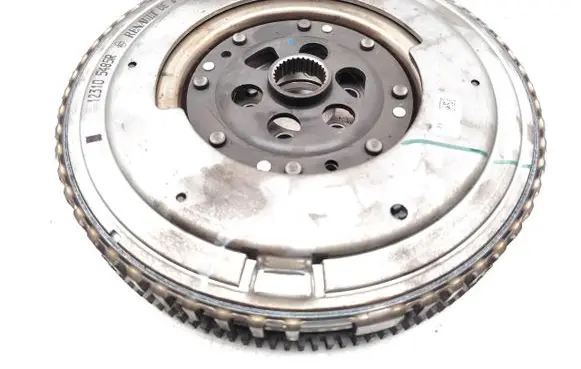 Nissan Juke II F16 Flywheel 123105485R