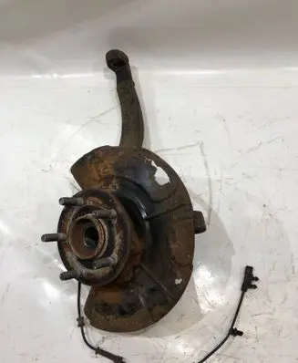 Jeep Grand Cherokee Front wheel hub spindle knuckle