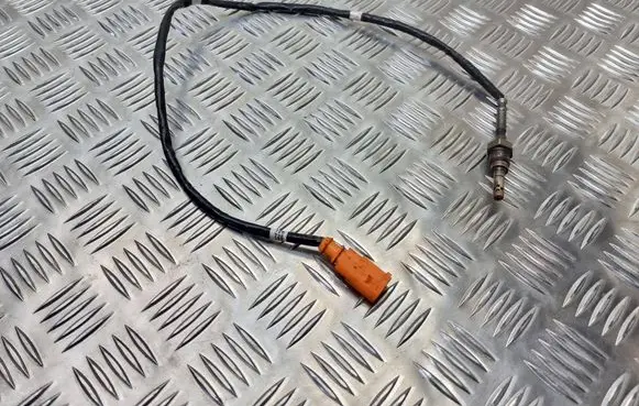 Skoda Octavia Mk3 (5E) Exhaust gas temperature sensor 04L906088