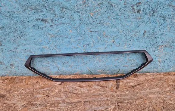 Seat Leon IV Front bumper upper radiator grill 5FA853643