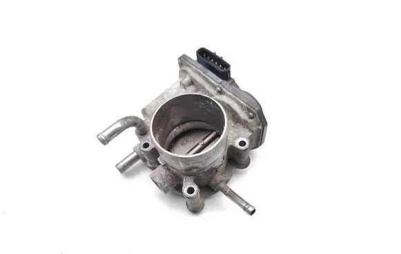 Hyundai Veloster Electric throttle body valve 351002B300