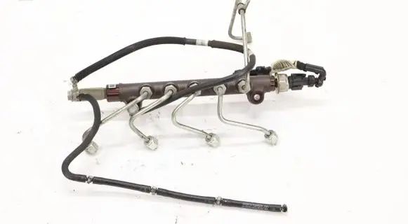 Opel Insignia A Fuel injector supply line/pipe 55490702