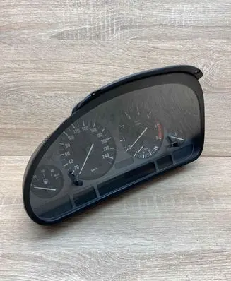 BMW 5 E39 Speedometer (instrument cluster) 8381790 110008784 053