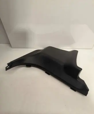Foot area side trim