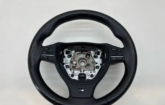 BMW 5 F10 F11 Steering wheel 6102240