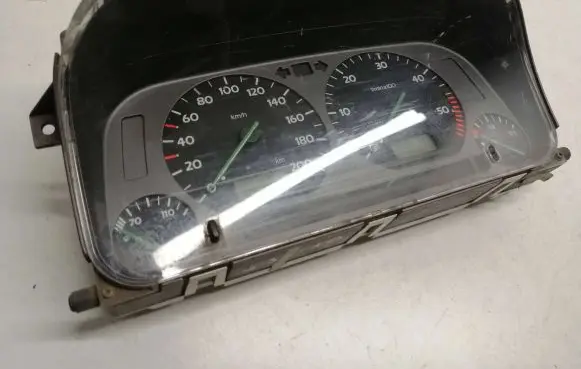 Volkswagen Golf III Speedometer (instrument cluster) 1H0919860H 6160633044 2209940764