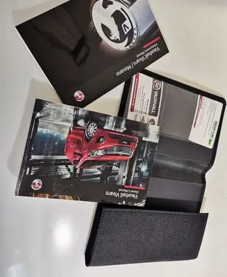 Opel Vivaro User manual 