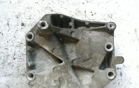Opel Zafira B A/C compressor mount bracket 55191339