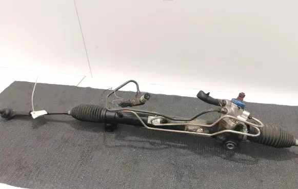 Nissan X-Trail T30 Steering rack 6656146 8H90B9 05100