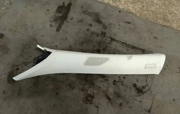 Maserati Levante (A) pillar trim 6700485690 670040366 270716