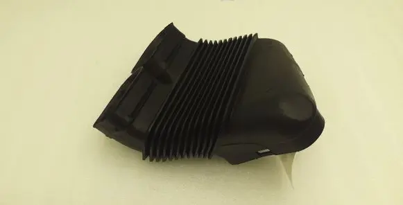 BMW 5 E60 E61 Air intake hose/pipe 7561031 18407561031