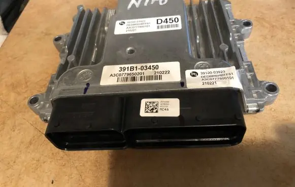 KIA Niro Engine control unit/module 3910003923 391B103450