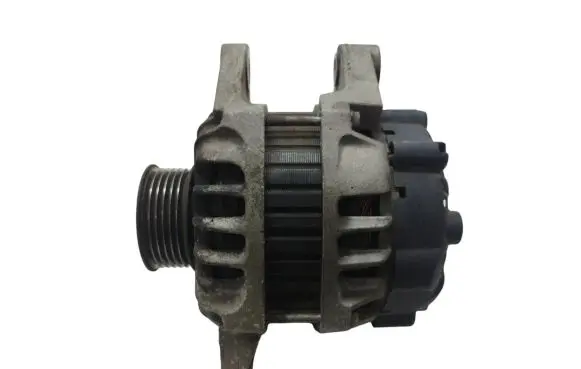 Hyundai i30 Generator/alternator 2655447 373002B101