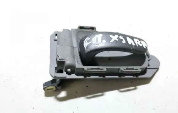 Citroen Xsara Picasso Rear door interior handle 9631487777