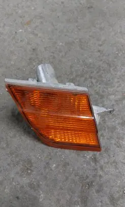 Nissan Micra Front indicator light 89027936