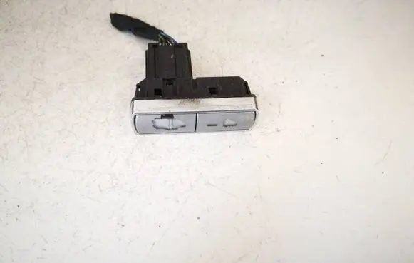 Ford Mondeo MK IV Windscreen/window heater switch 6m2t18k574ac