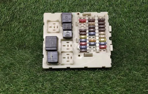 Ford Focus Power management control unit 98AG14A073KD