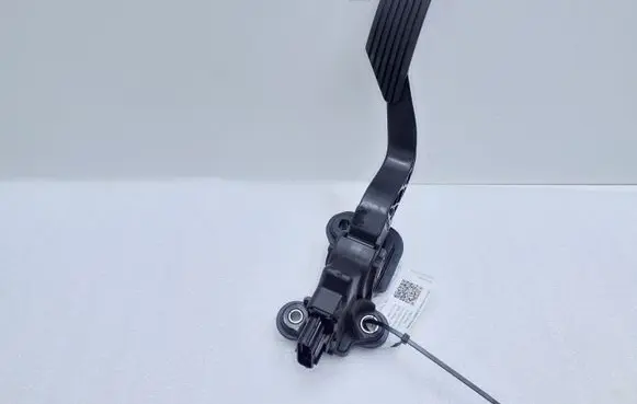Mitsubishi Outlander Accelerator throttle pedal MN101543 06185B2B