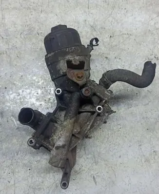 Opel Corsa D Oil filter mounting bracket