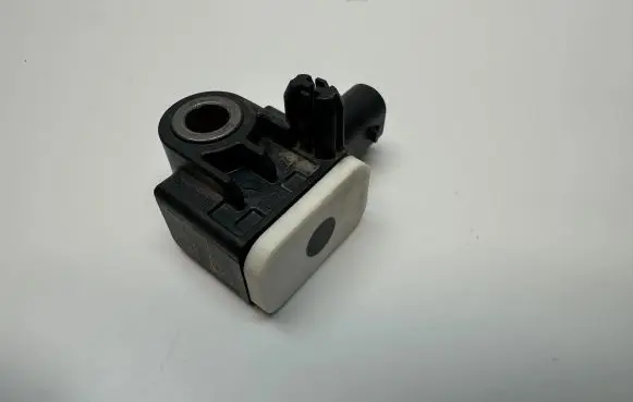 Volkswagen Amarok Airbag deployment crash/impact sensor 2H0959351 151017600