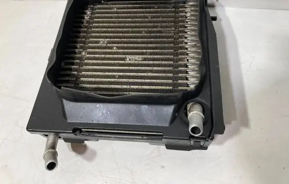 Mini Clubman F54 A/C cooling radiator (condenser) 22828110 16476506 8632134