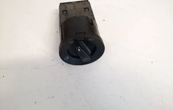 Skoda Fabia Mk2 (5J) Light switch 8b0941531b