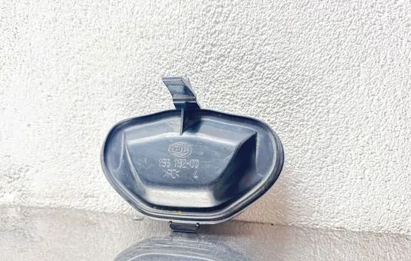 Opel Signum Headlight/headlamp dust cover 15619200