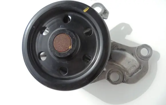 Toyota Aygo AB40 Generator/alternator belt tensioner