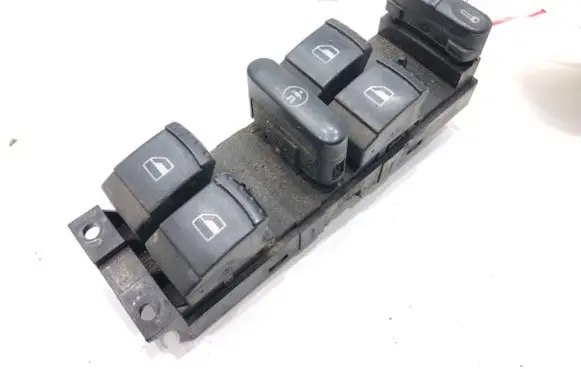 Skoda Octavia Mk1 (1U) Electric window control switch 1J4959857A