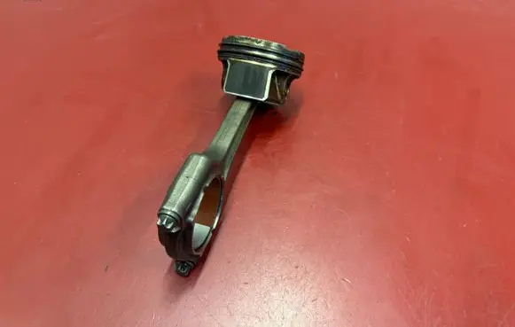 BMW X3 G01 Piston with connecting rod 8654480 9468869 11259468869