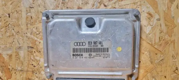 Audi A4 S4 B6 8E 8H Engine control unit/module 8e0907401
