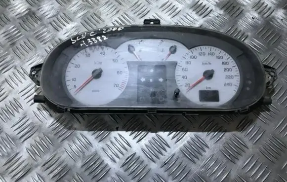 Renault Scenic I Speedometer (instrument cluster) P8200038783 21658596-0