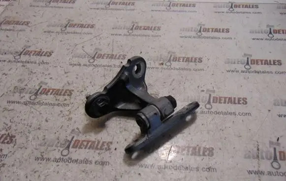 Mercedes-Benz GL X164 Front door upper hinge