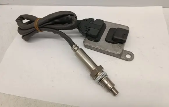 Mercedes-Benz ML W166 Lambda probe sensor A0009055812 0009055812 A3C02860300619