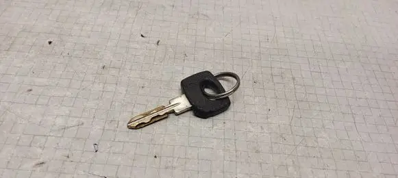 Mercedes-Benz E W124 Ignition key/card 