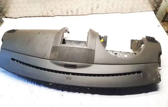 Volkswagen Touareg I Dashboard 7l6857076
