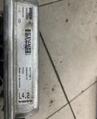 Volvo V70 Engine control unit/module