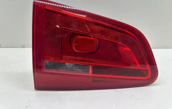 Volkswagen Sharan Tailgate rear/tail lights 7N0945093J