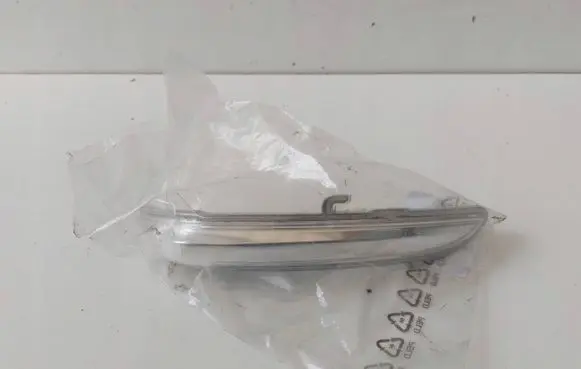Peugeot 2008 I Mirror indicator light 1607512680