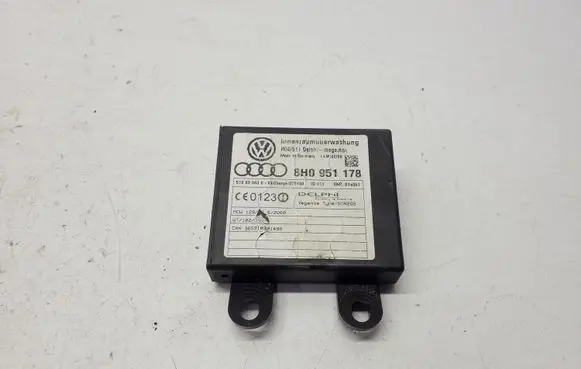 Audi A4 S4 B7 8E 8H Alarm control unit/module 8H0951178