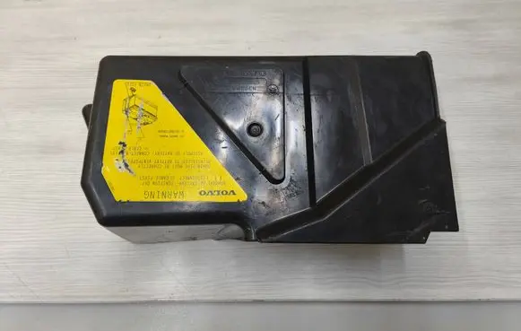 Volvo S60 Battery box tray cover/lid 8622335