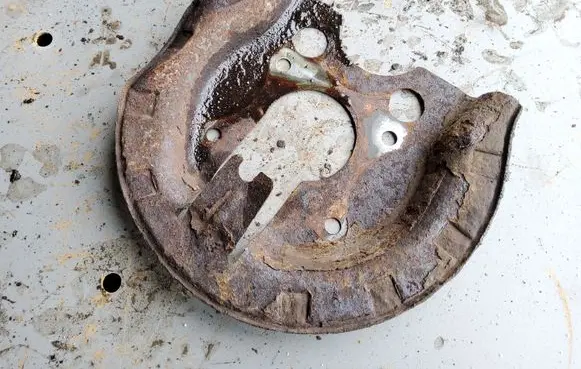 Peugeot 307 Rear brake disc plate dust cover 
