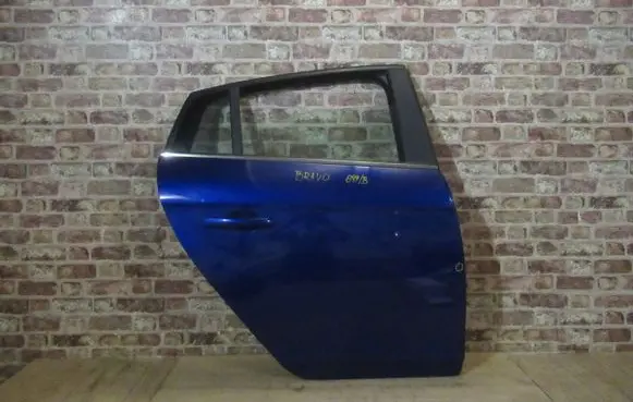 Fiat Bravo Front door