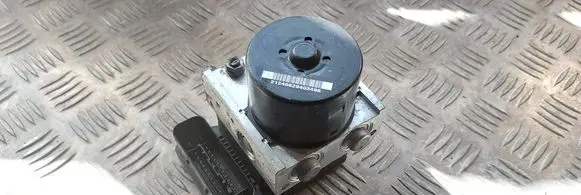 Volkswagen Caddy ABS Pump 1K0907379AF 1K0614117AC