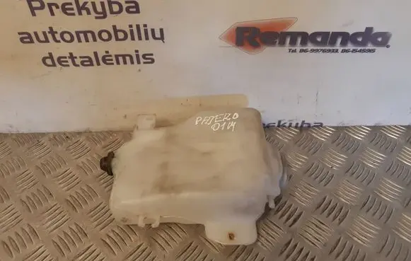 Mitsubishi Pajero Windshield washer fluid reservoir/tank 060351507