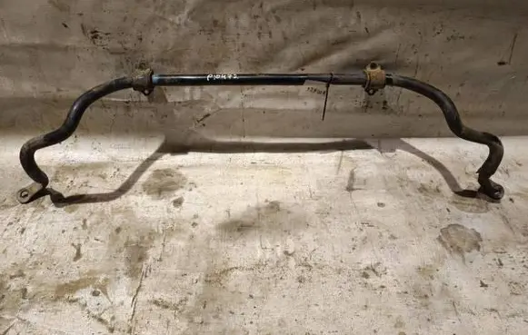 Toyota Yaris Front anti-roll bar/sway bar P10472